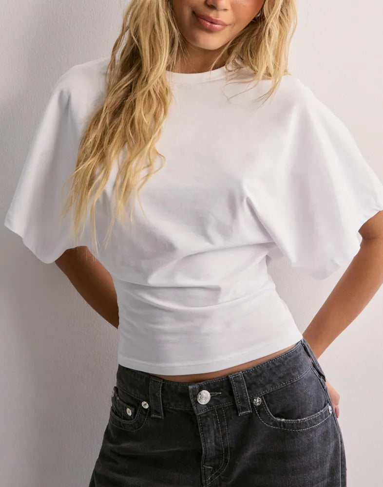 CELINA | TAILLIERTES TOP-IKONE